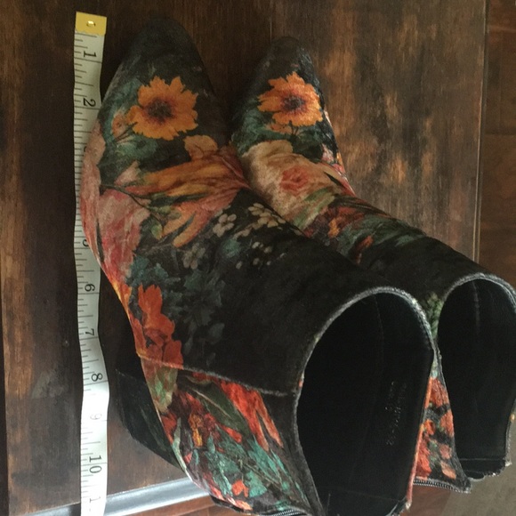 Yoki ladies colourful suede like size 10 ankle boots - Picture 11 of 15